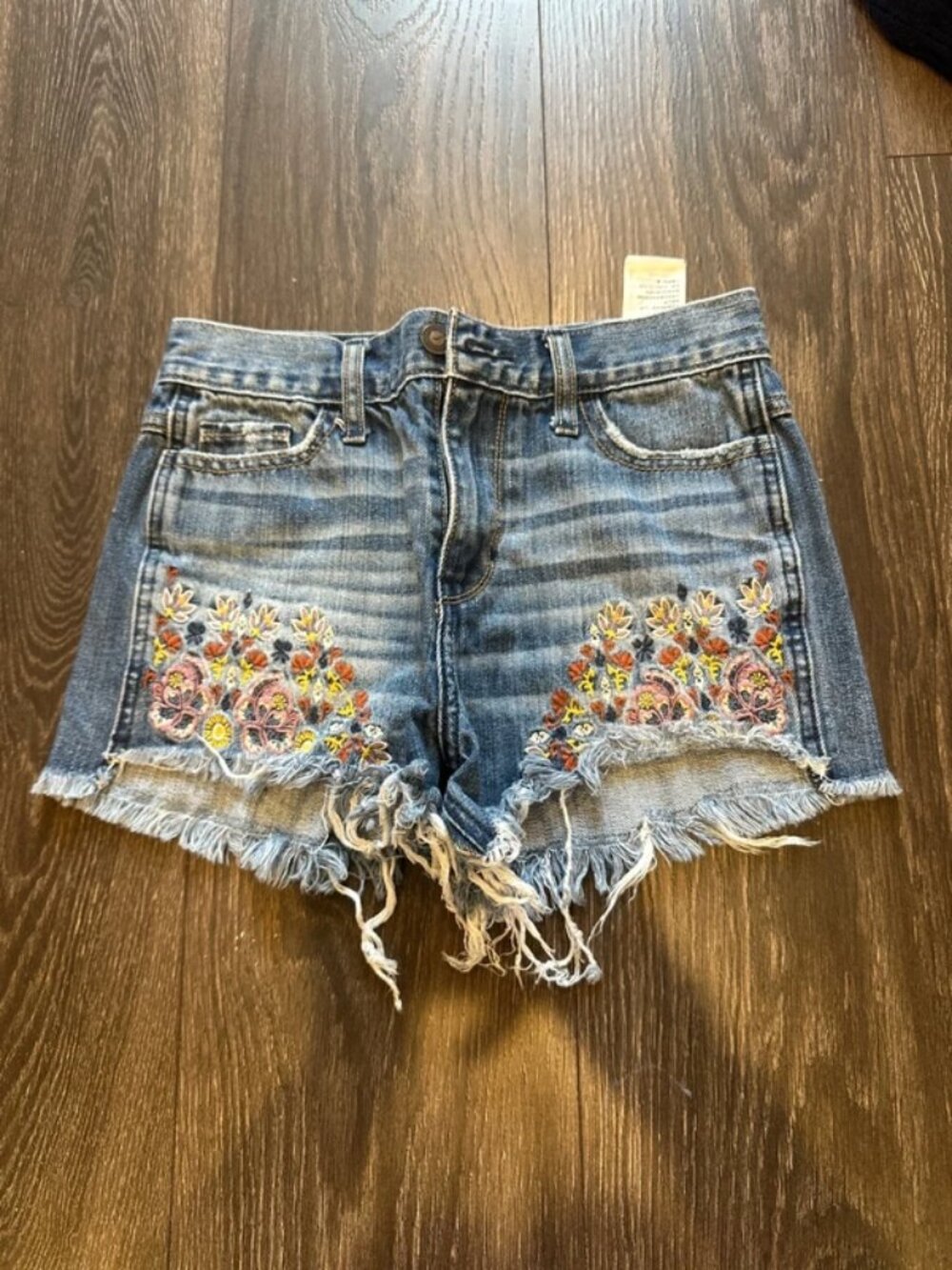 Hollister embroidered Jean shorts